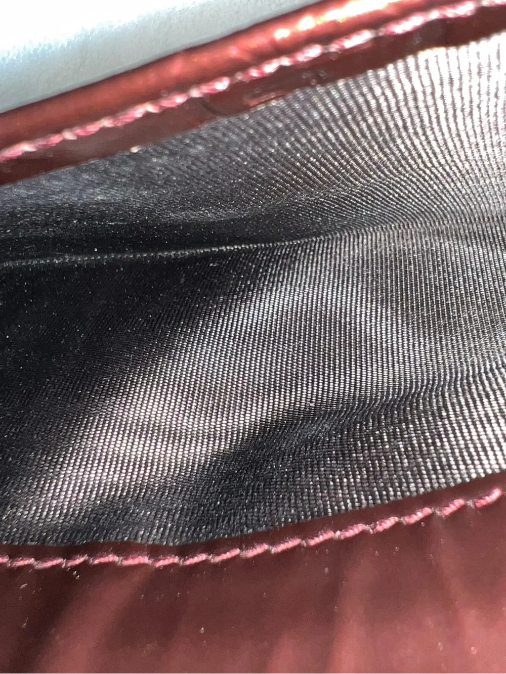 Gucci Burgundy Patent Leather GG Heart Continental Wallet - Picture 9 of 11